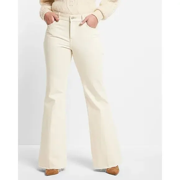 NWT Express Mid Rise Cream Raw Hem '70s Flare Jeans Size 2S 2 Short 28" x 29" - Picture 3 of 16
